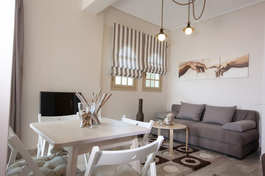Petra Thea Apartment Kalamata Ngoại thất bức ảnh