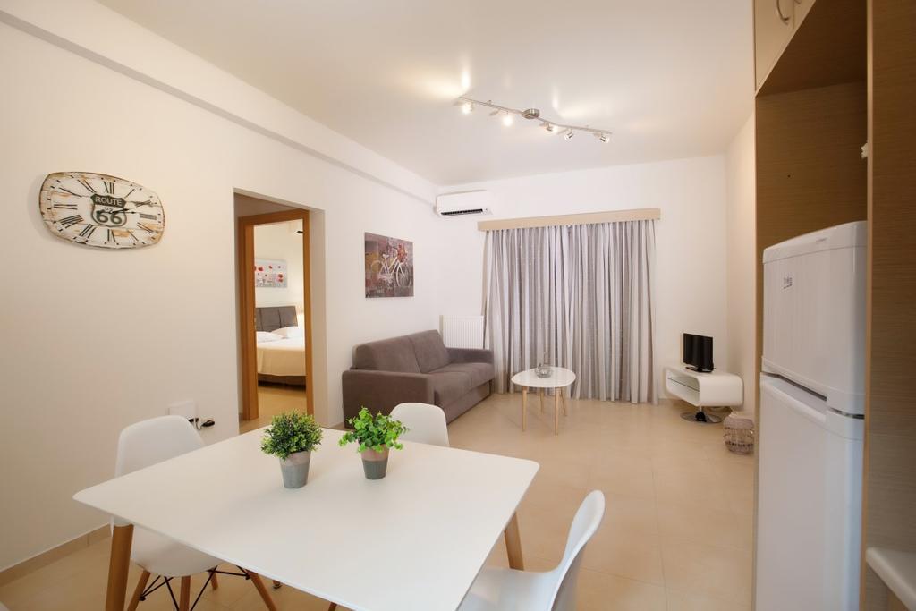 Petra Thea Apartment Kalamata Ngoại thất bức ảnh