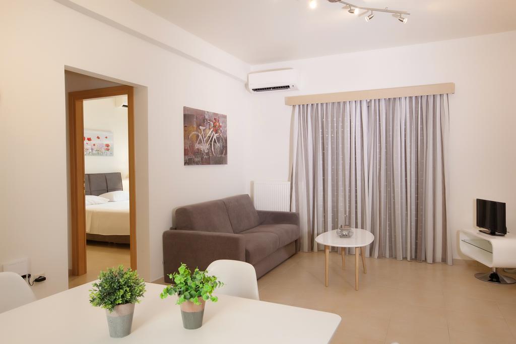 Petra Thea Apartment Kalamata Ngoại thất bức ảnh
